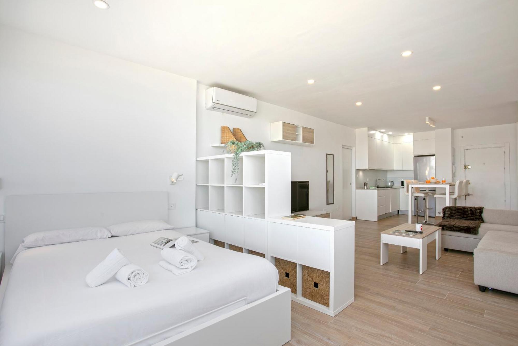 Sunstay Guadalmar Loft Seaview Малага Екстер'єр фото